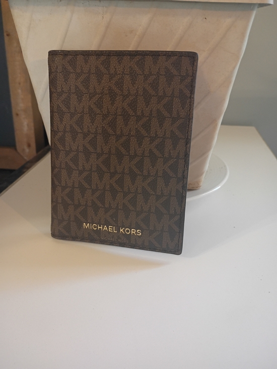 Michael Kors Accessories - Michael Kors Women's Brown Signature Passport Holder